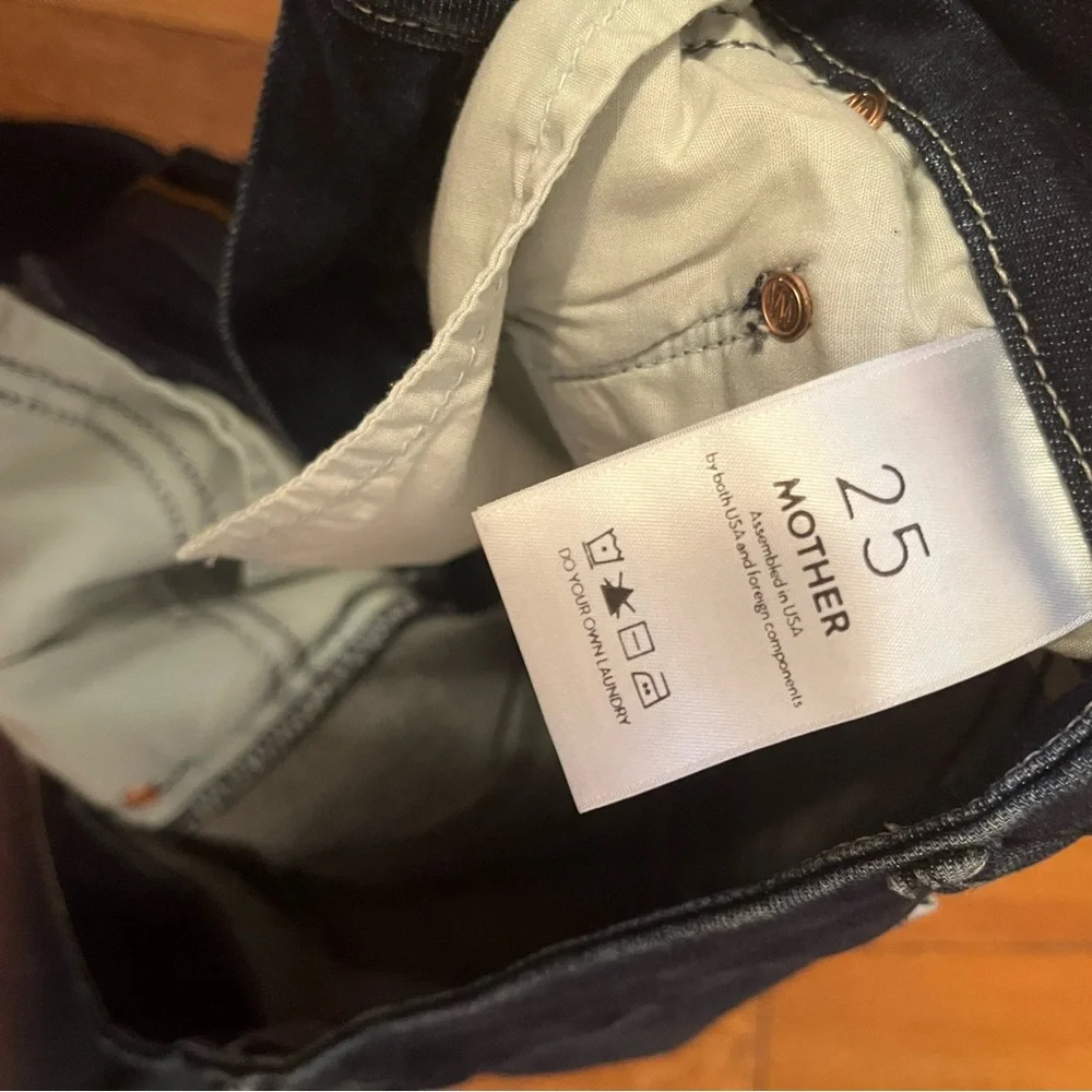 Looker High-Rise Ankle Fray Skinny Jeans in Tongue And Chic - Picture 6 of 9
